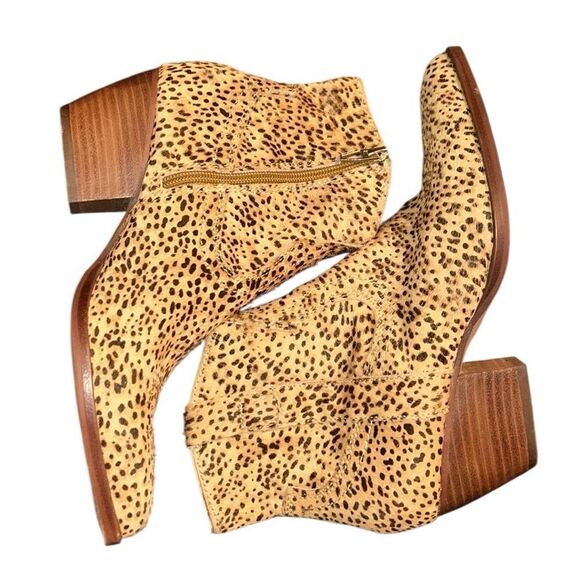 Dolce Vita Calf Hair Leopard Print Booties(Size 6.5) - Picture 6 of 12